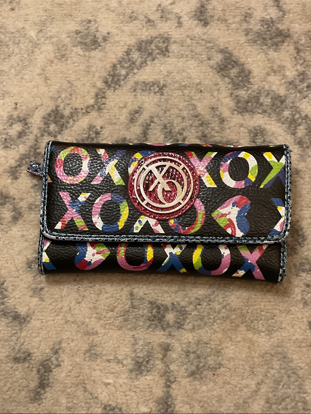 Y2K black XOXO wallet!!